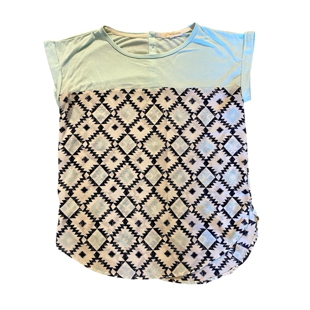 Women’s M Casual Blouse